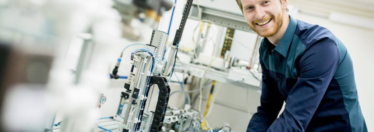 Dr. Ing.: Ingenieur bei der Arbeit