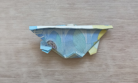 Geldschein Origami Krabbe Schritt 10