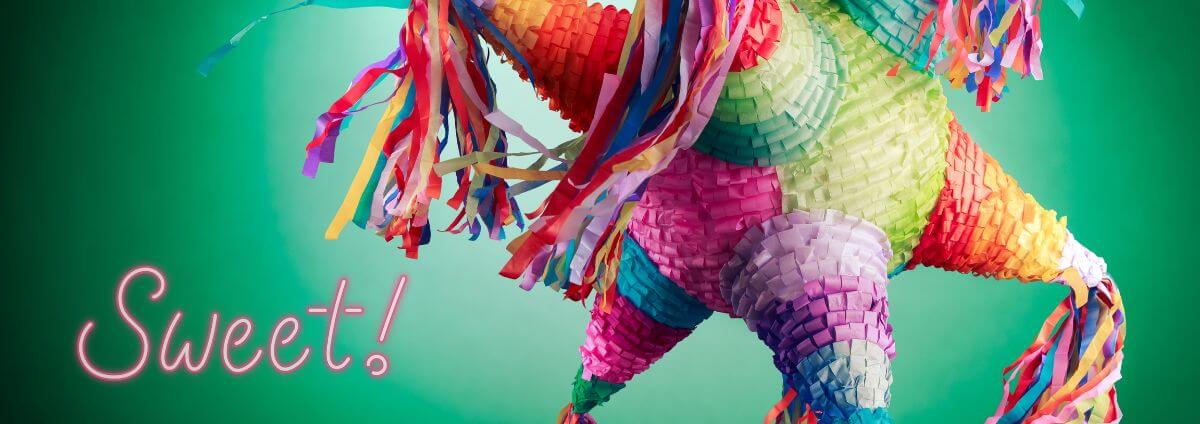 Bunte Pinata und das Wort "Sweet!"